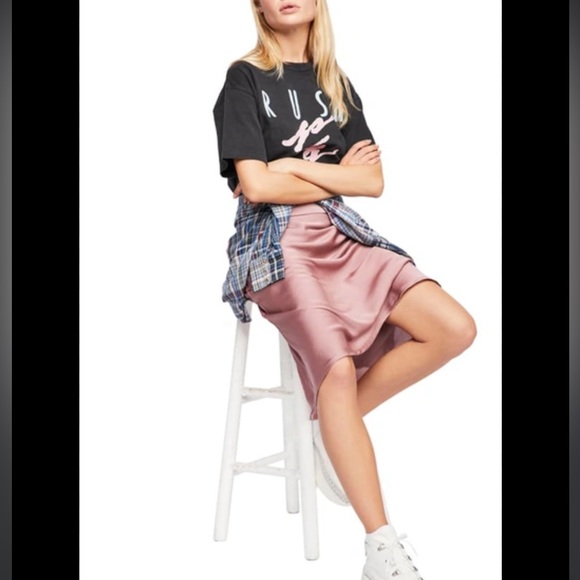 Free People Pink Silk skirt - Picture 2 of 3